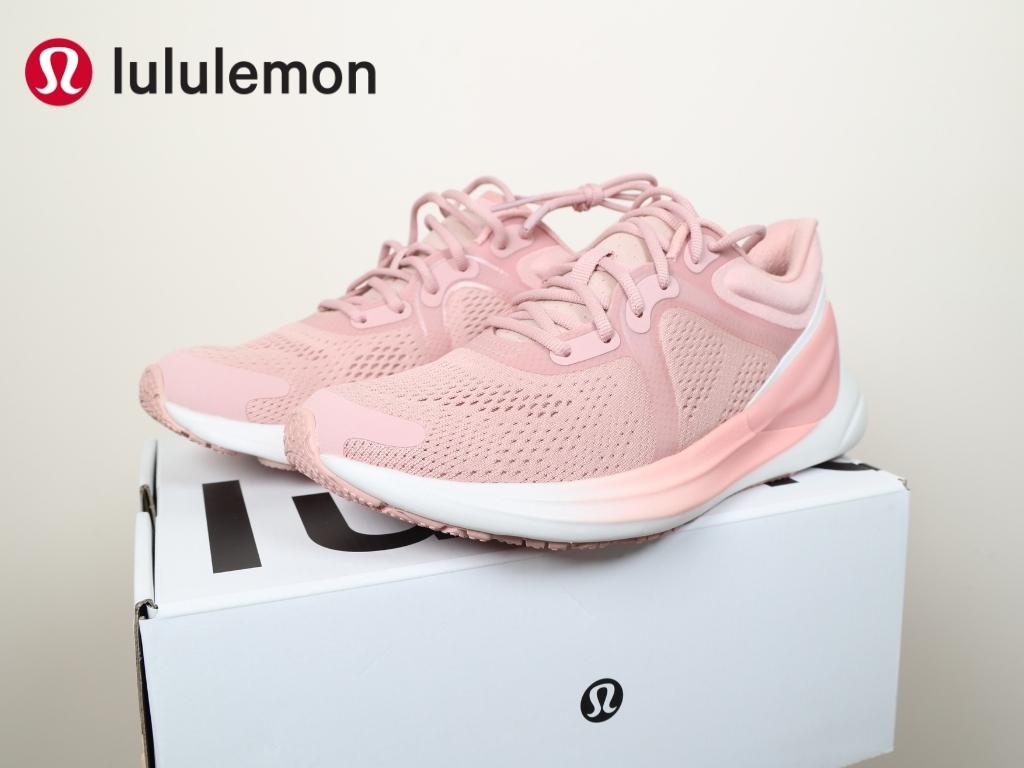 小編實測】開箱瑜珈霸主lululemon 第一對運動跑鞋！要價$4,500 到底值得嗎？｜Buy&Ship 台灣