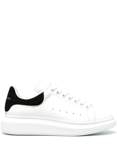 台灣都可便宜入手ALEXANDER MCQUEEN Sneakers, 快用Buyandship國際代運吧